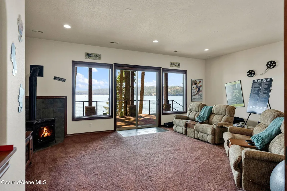 7404 S PANORAMA VIEW DRIVE Harrison, ID 83833