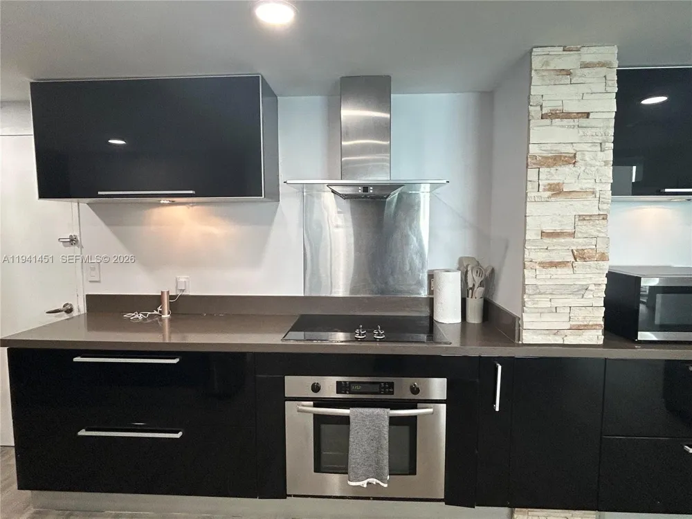 4001 S Ocean Dr #PH11 Hollywood, FL 33019