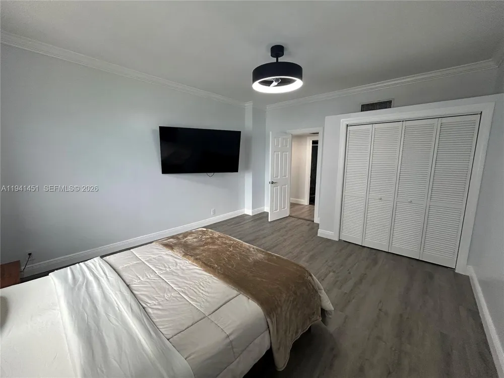 4001 S Ocean Dr #PH11 Hollywood, FL 33019
