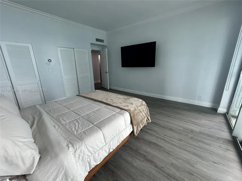 4001 S Ocean Dr #PH11 Hollywood, FL 33019