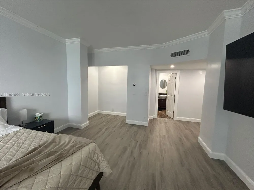 4001 S Ocean Dr #PH11 Hollywood, FL 33019