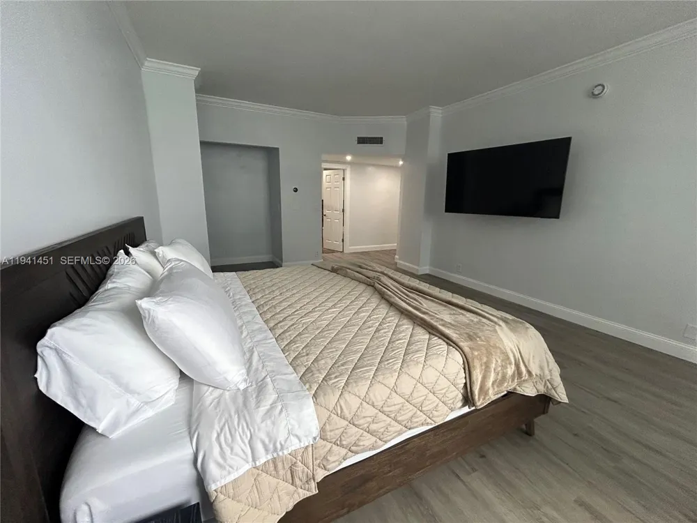 4001 S Ocean Dr #PH11 Hollywood, FL 33019