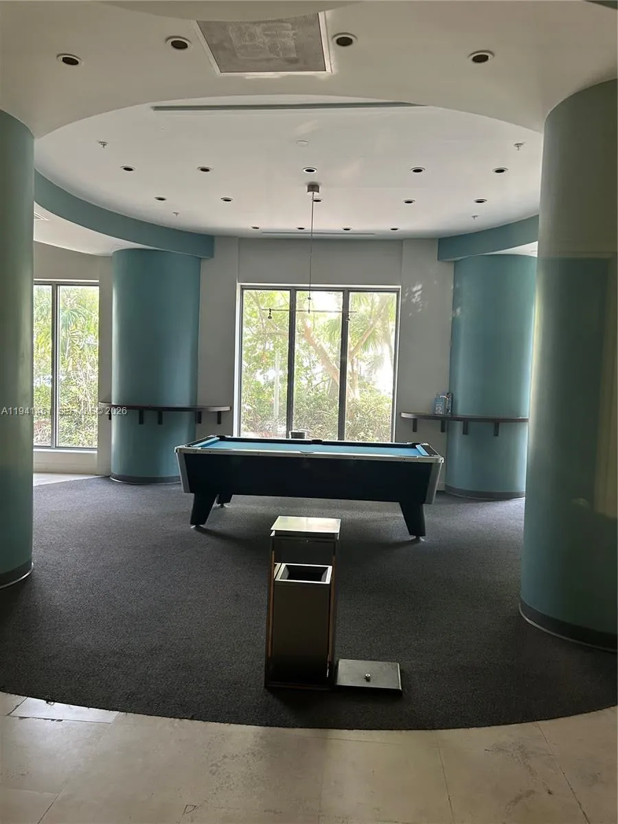 4001 S Ocean Dr #PH11 Hollywood, FL 33019