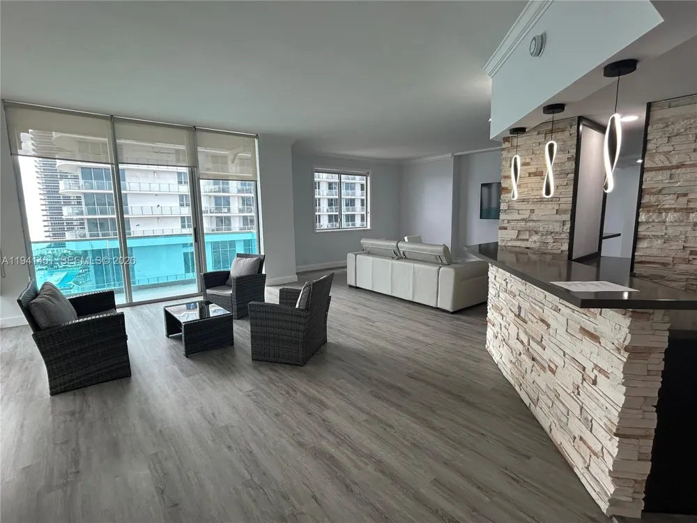 4001 S Ocean Dr #PH11 Hollywood, FL 33019