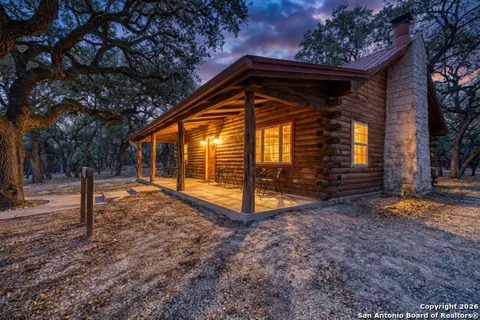 20522 Texas Hill Country