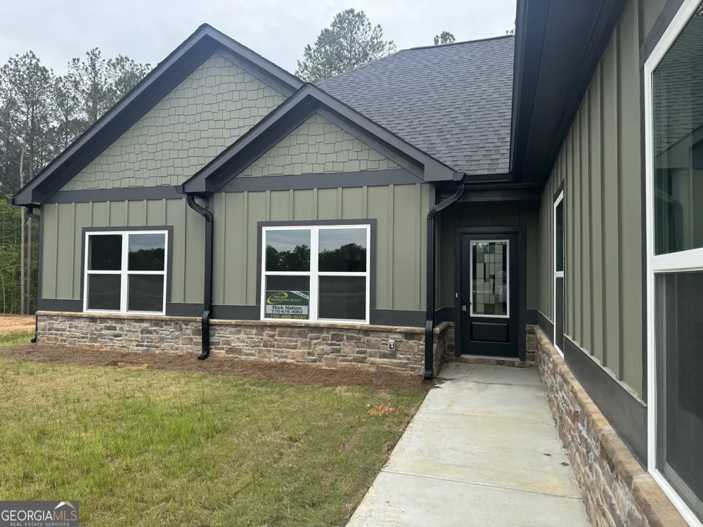 2089 N Hicks RD Toccoa, GA 30577