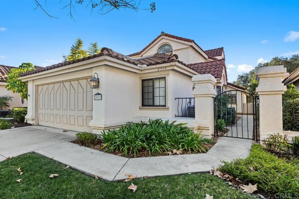 2533 Holly Valley Drive Vista, CA 92084