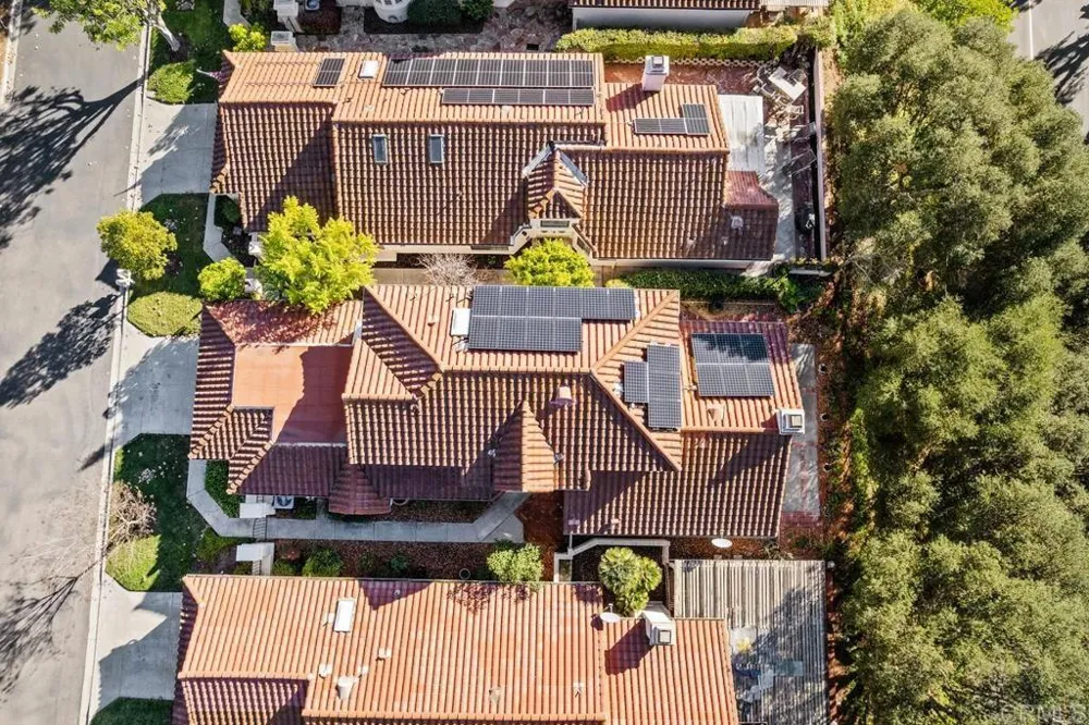2533 Holly Valley Drive Vista, CA 92084