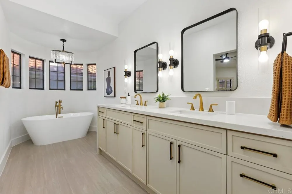 2533 Holly Valley Drive Vista, CA 92084