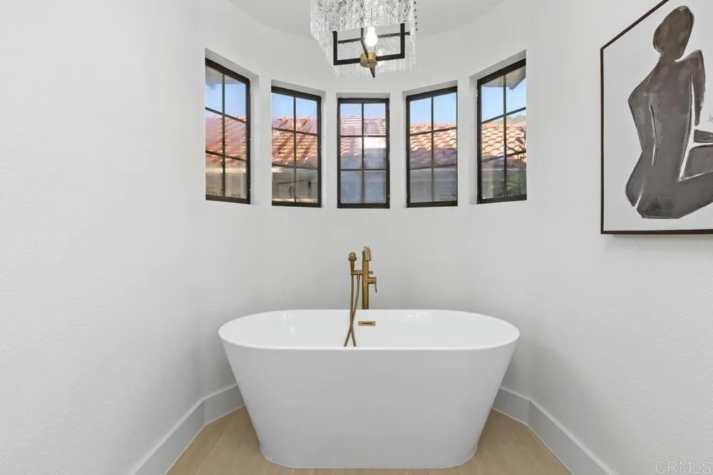 2533 Holly Valley Drive Vista, CA 92084