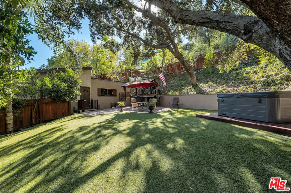 21832 Canon Drive Topanga, CA 90290