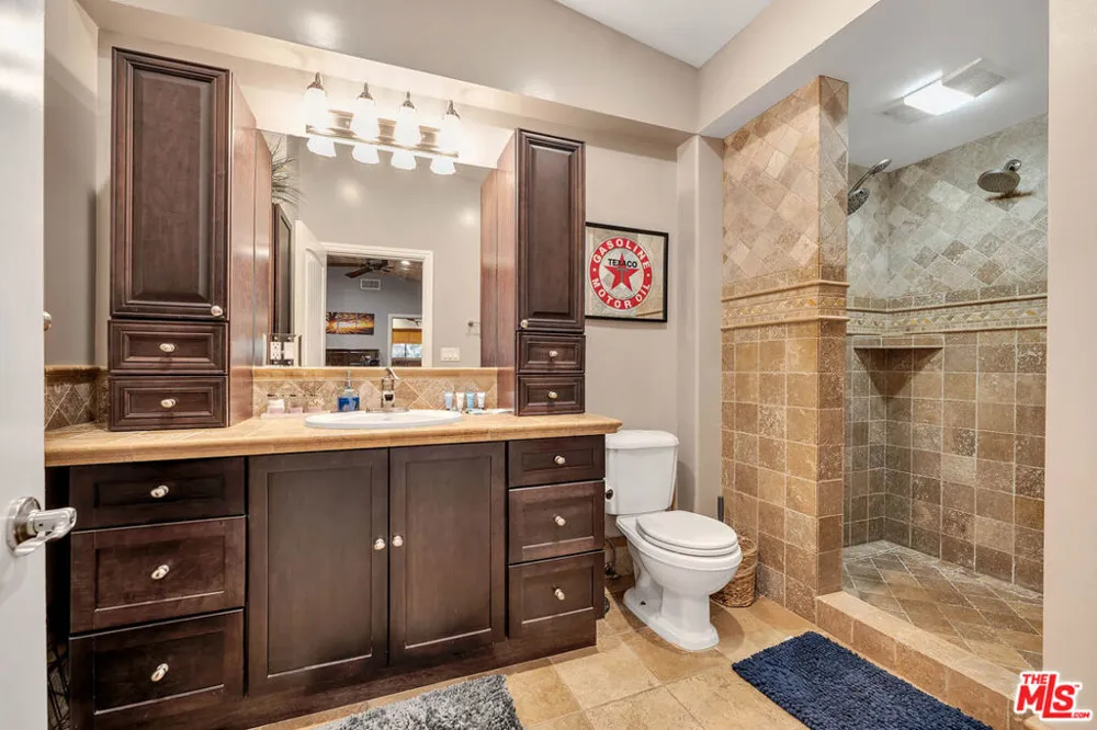 21832 Canon Drive Topanga, CA 90290