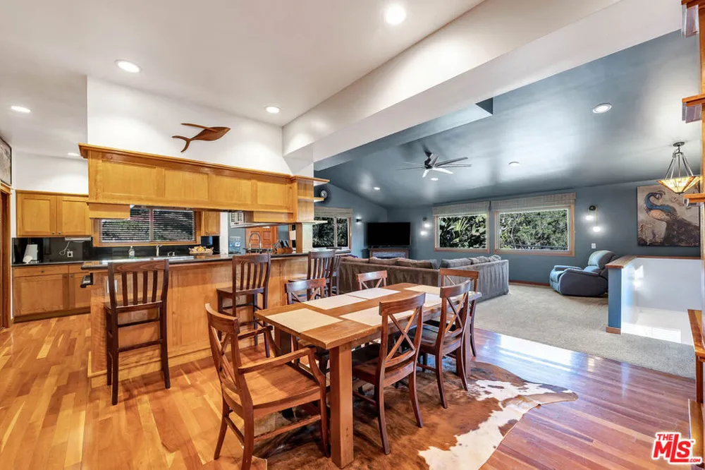 21832 Canon Drive Topanga, CA 90290