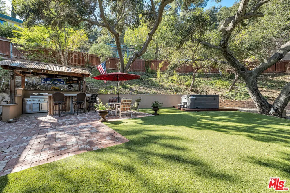 21832 Canon Drive Topanga, CA 90290