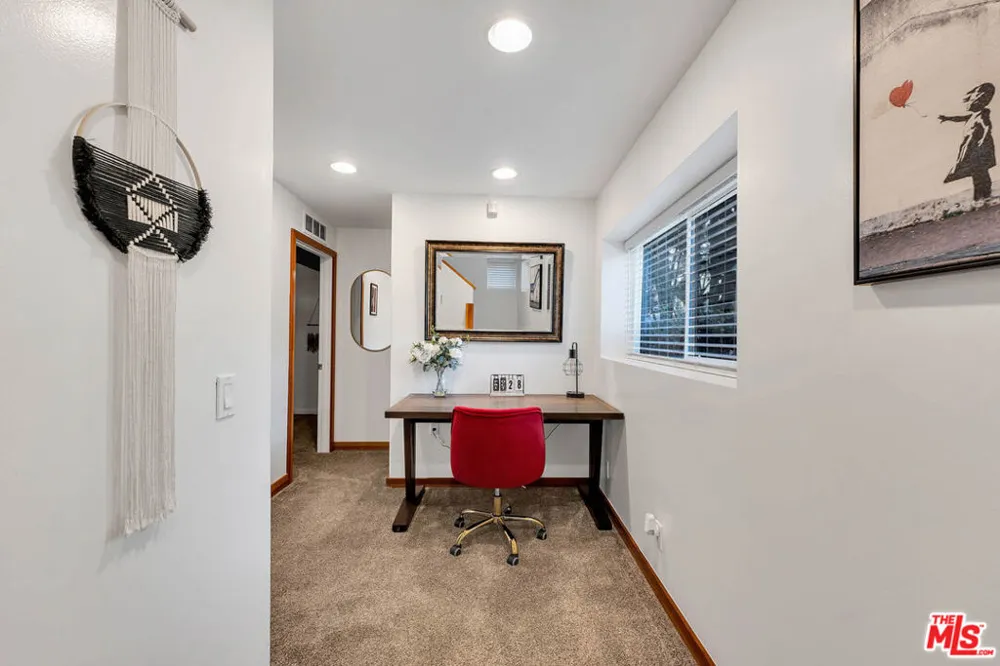 21832 Canon Drive Topanga, CA 90290