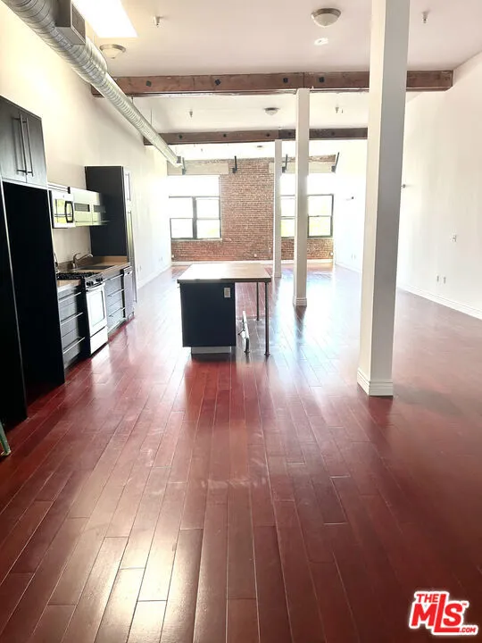 652 Mateo Street #305 Los Angeles, CA 90021