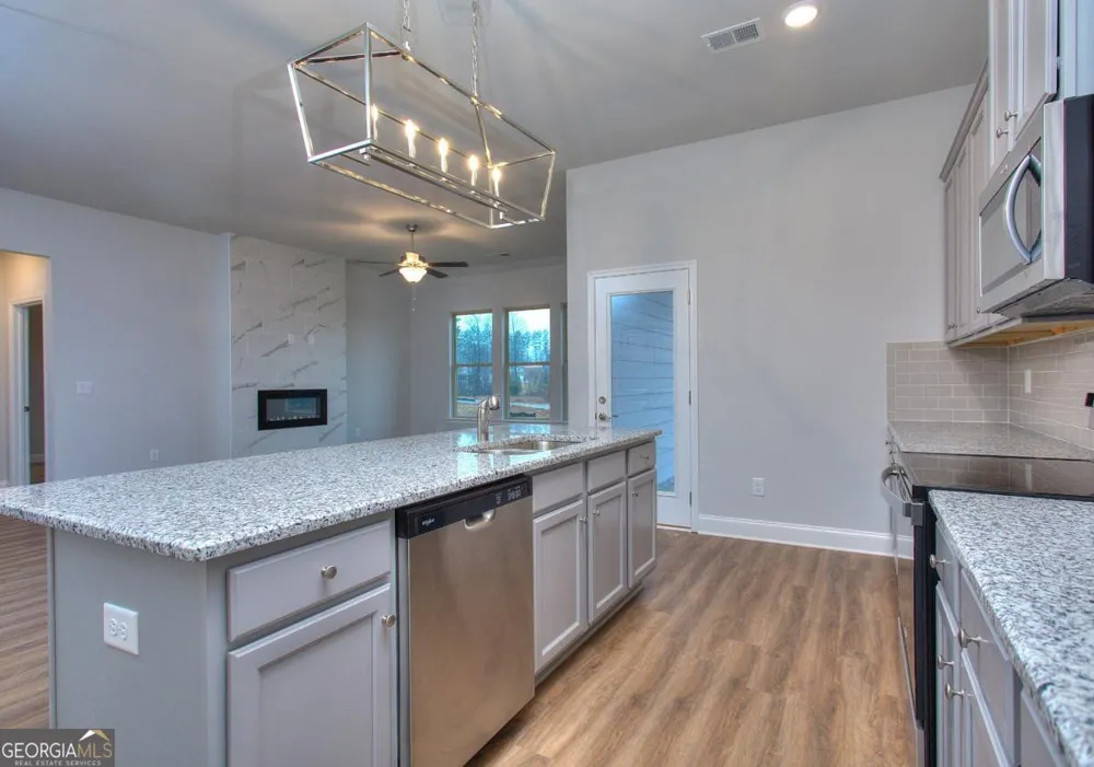 154 Classic Overlook Homer, GA 30547