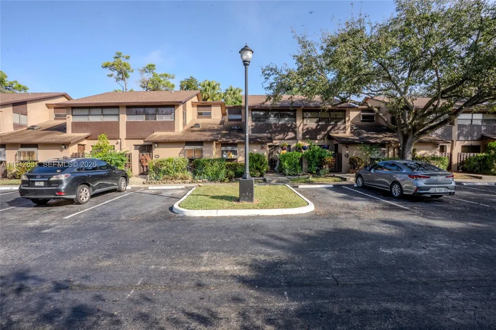 7790 NW 79th Ave #G6 Tamarac, FL 33321