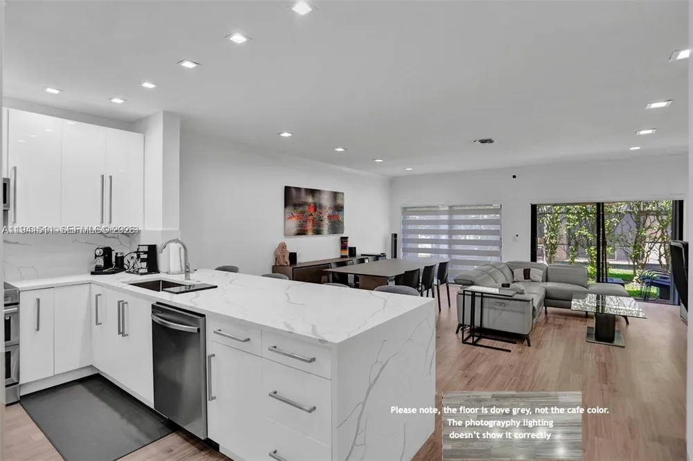 21150 Jib Ct #J12 Aventura, FL 33180