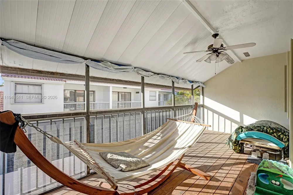21150 Jib Ct #J12 Aventura, FL 33180