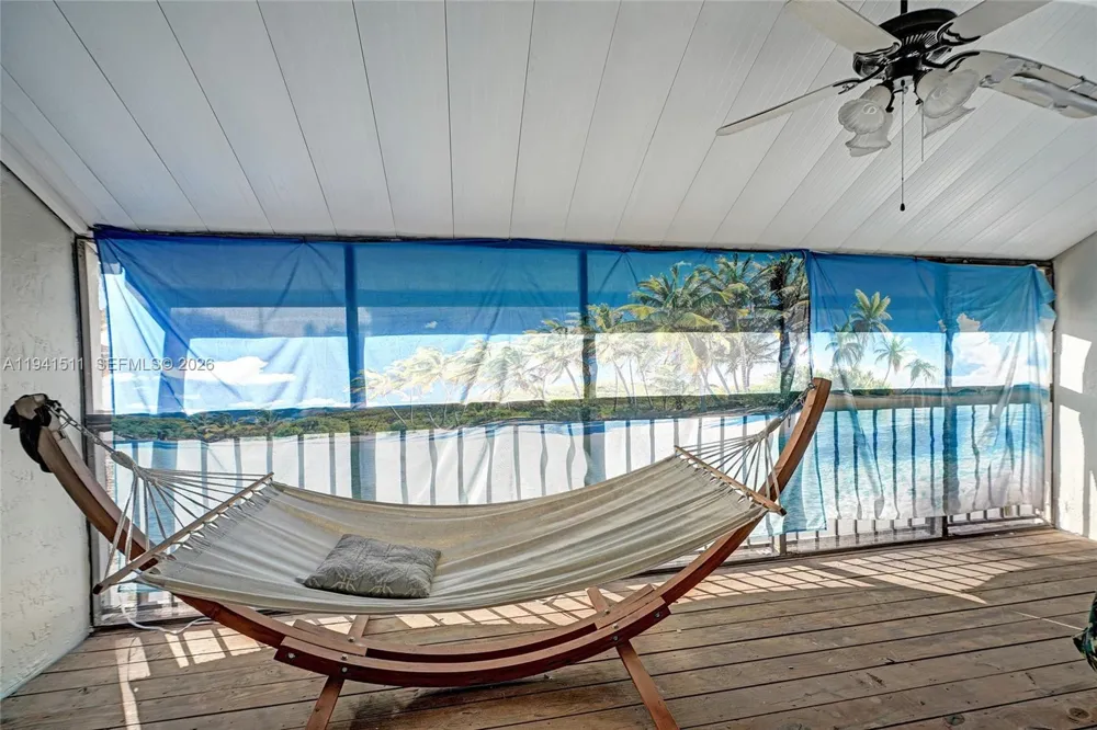 21150 Jib Ct #J12 Aventura, FL 33180