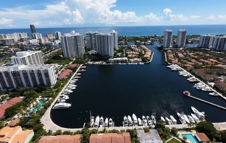 21150 Jib Ct #J12 Aventura, FL 33180
