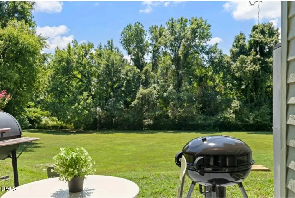 112 Friar Lane Carrboro, NC 27510