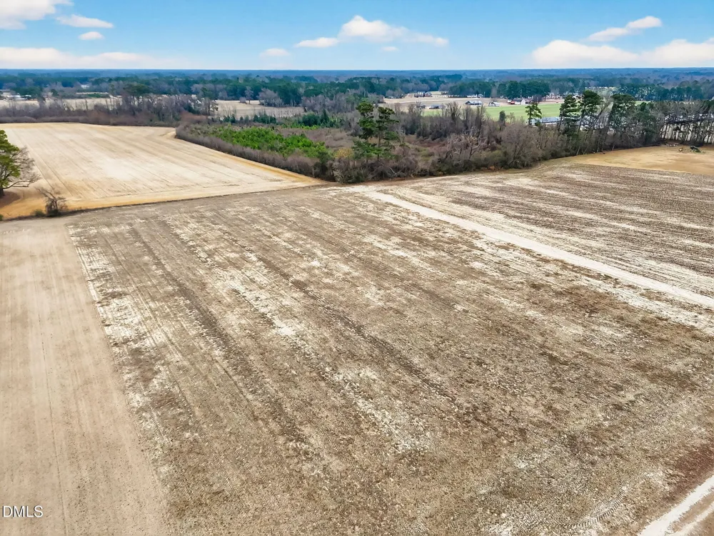0 242 Highway S Dunn, NC 28334