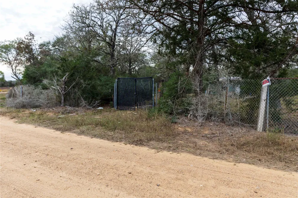 County Road 123 Hallettsville, TX 77964