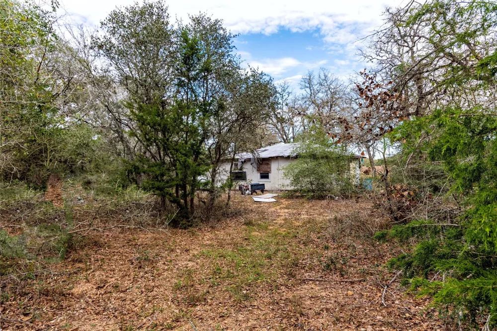 County Road 123 Hallettsville, TX 77964
