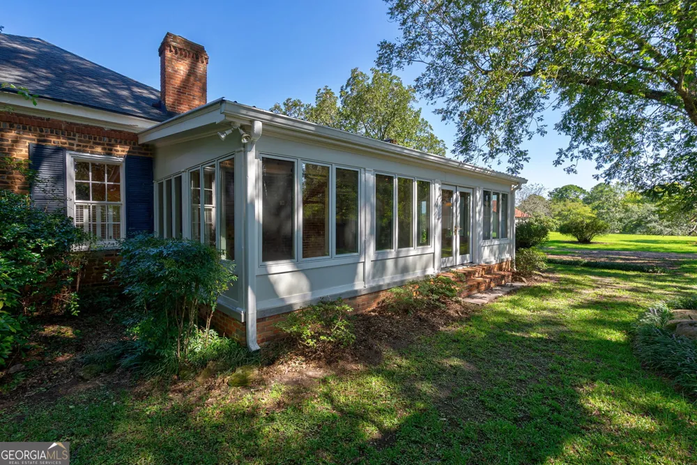 1761 Farmington Road