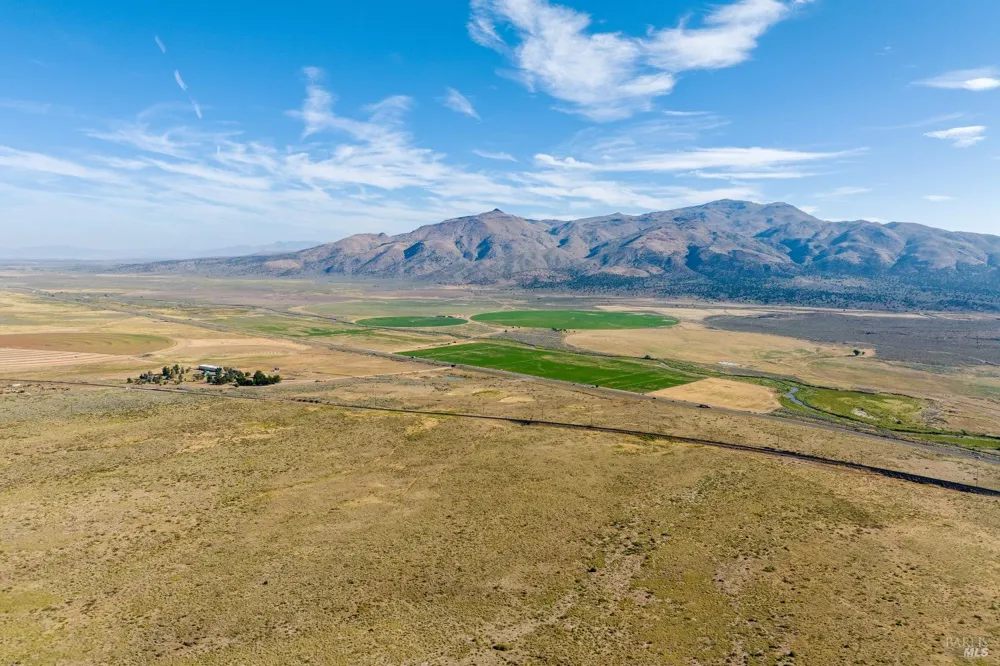 425 Constantia Road Doyle, CA 96109