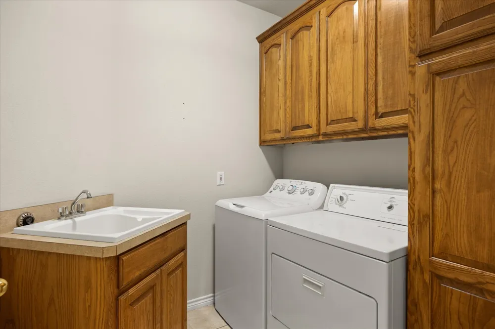 119 Spanish Oaks Trail Glen Rose, TX 76043