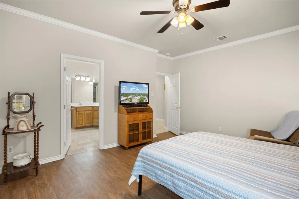 119 Spanish Oaks Trail Glen Rose, TX 76043