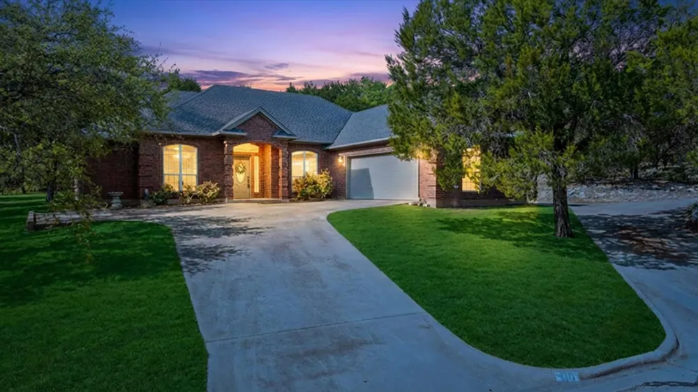 119 Spanish Oaks Trail Glen Rose, TX 76043