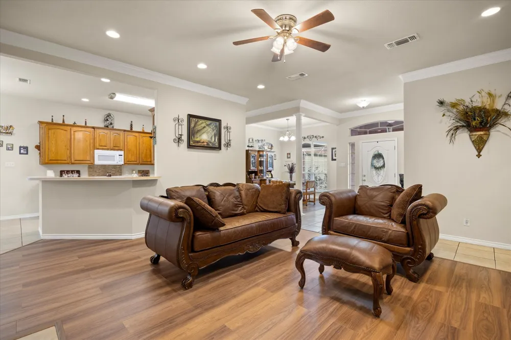 119 Spanish Oaks Trail Glen Rose, TX 76043