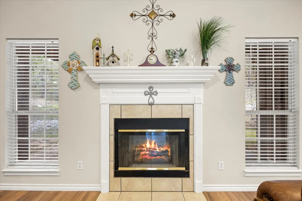 119 Spanish Oaks Trail Glen Rose, TX 76043