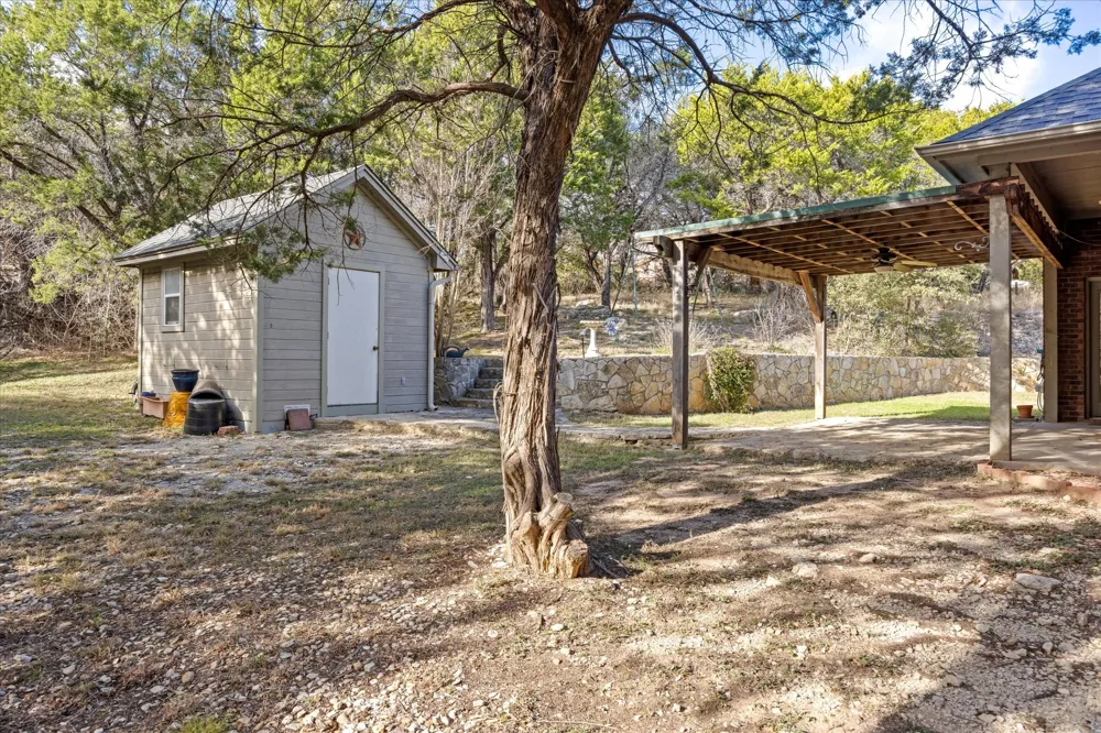119 Spanish Oaks Trail Glen Rose, TX 76043