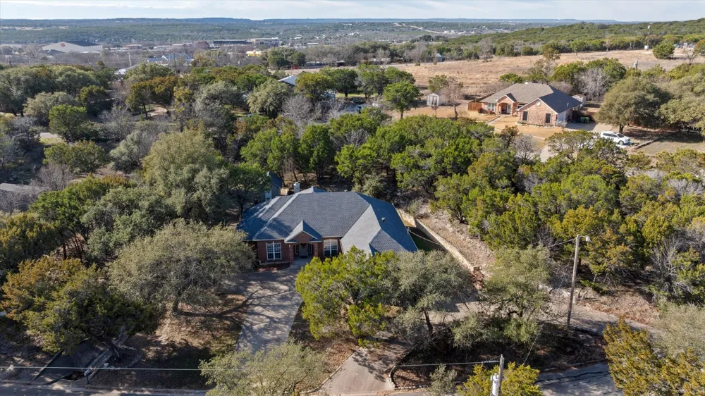 119 Spanish Oaks Trail Glen Rose, TX 76043