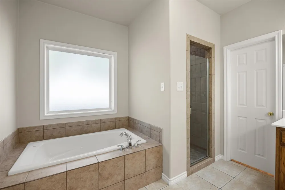 119 Spanish Oaks Trail Glen Rose, TX 76043