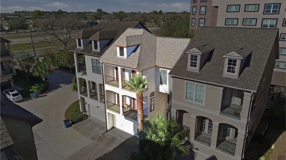 18727 Egret Oaks Lane