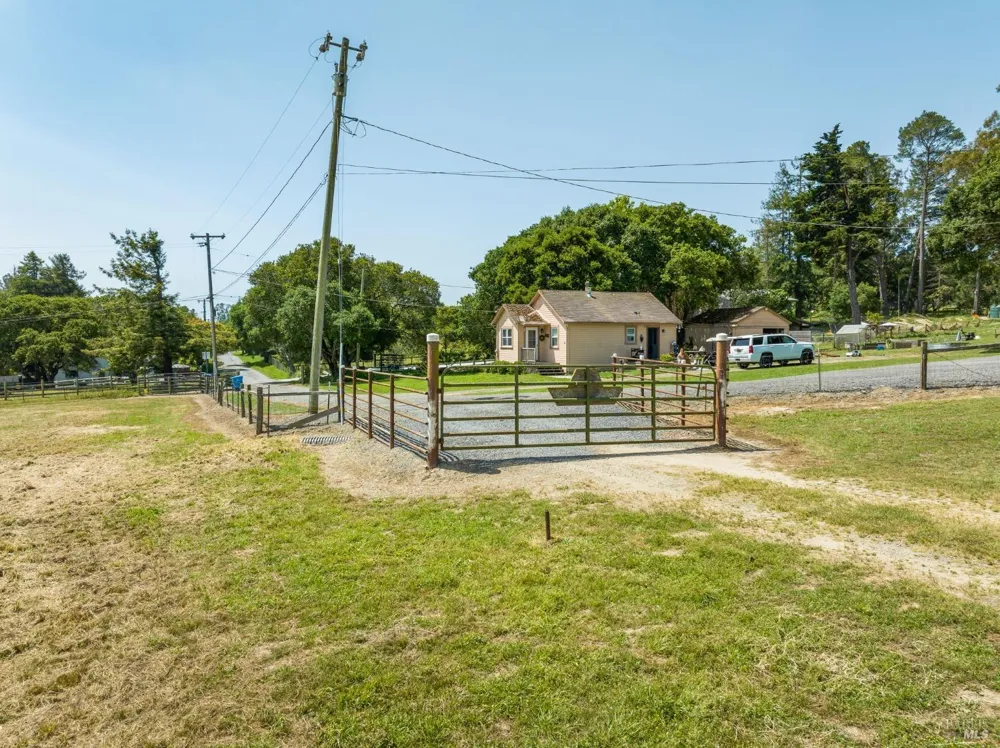 130 Jewett Road Petaluma, CA 94952