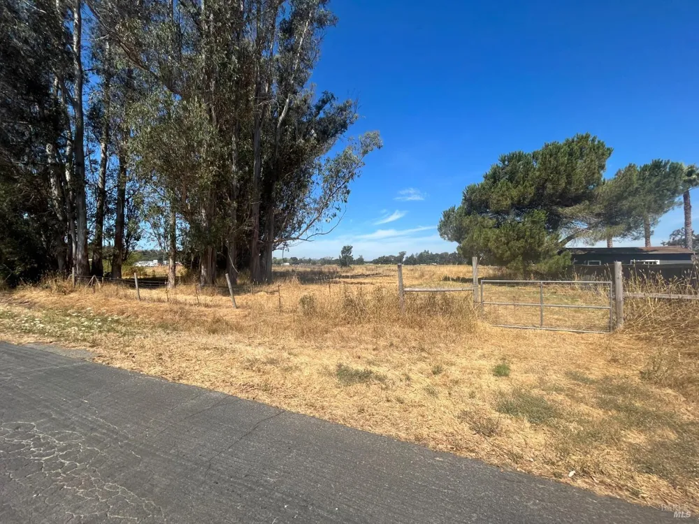 7459 Alder Avenue Cotati, CA 94931