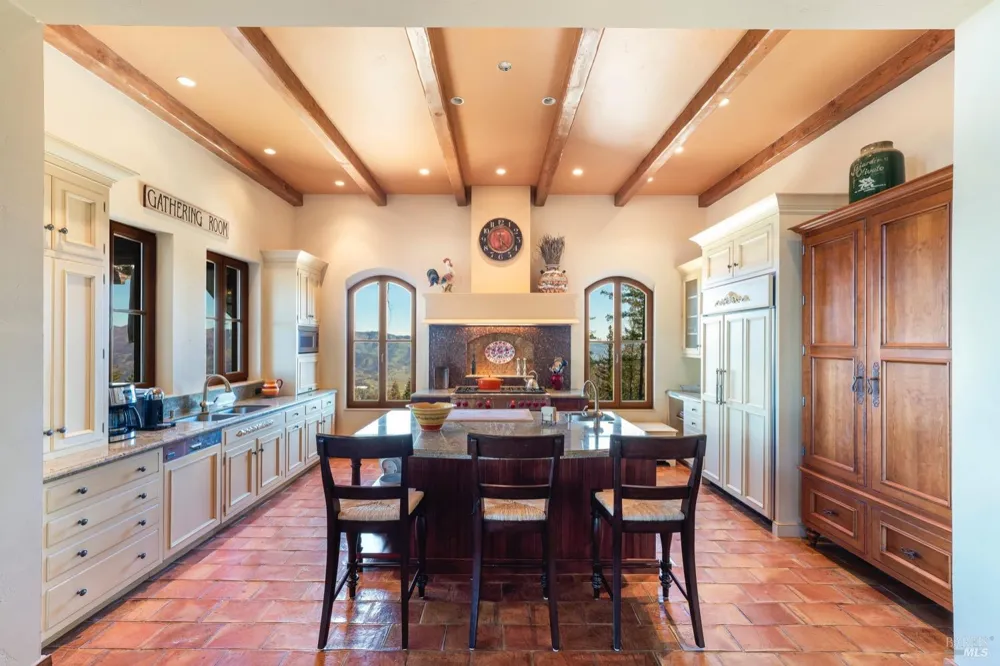 2110 Diamond Mountain Road Calistoga, CA 94515