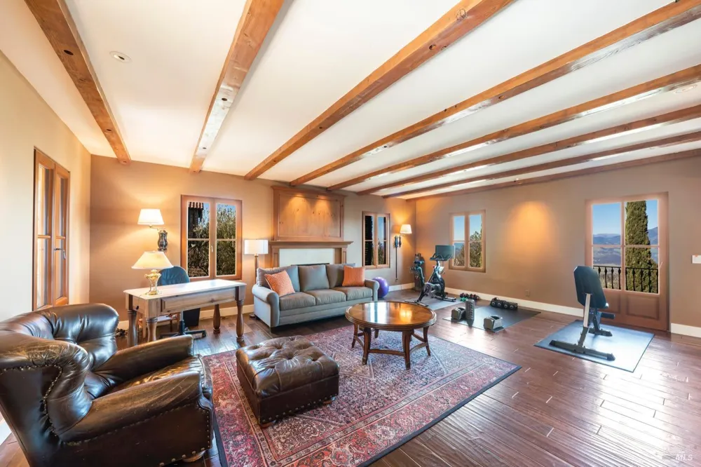 2110 Diamond Mountain Road Calistoga, CA 94515