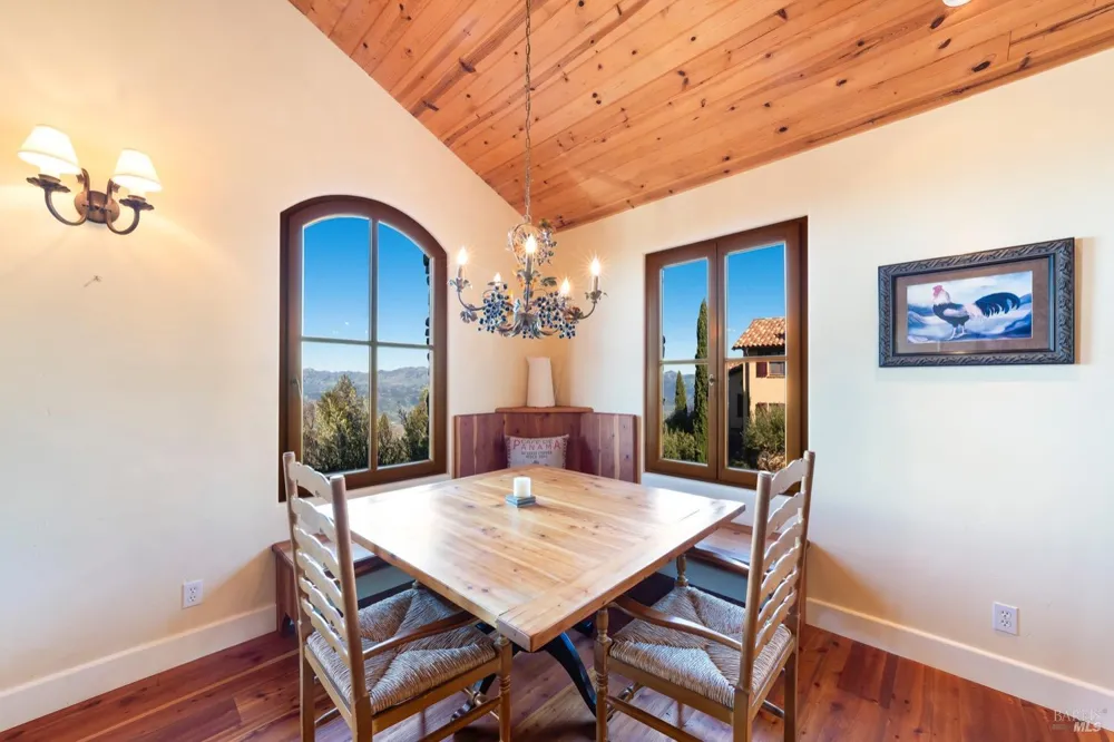 2110 Diamond Mountain Road Calistoga, CA 94515