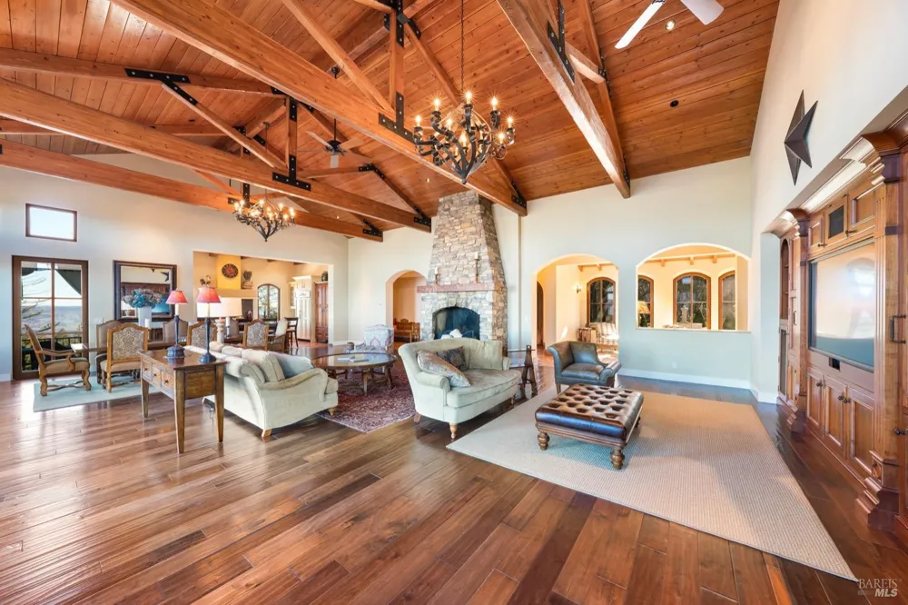 2110 Diamond Mountain Road Calistoga, CA 94515