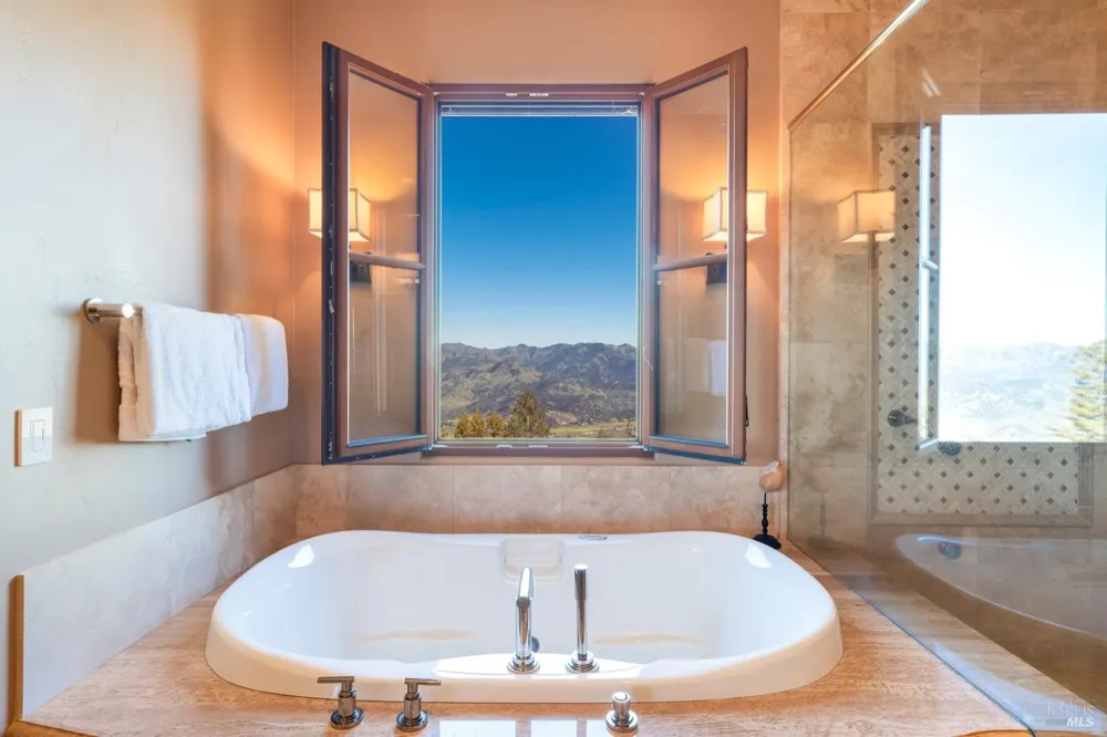 2110 Diamond Mountain Road Calistoga, CA 94515