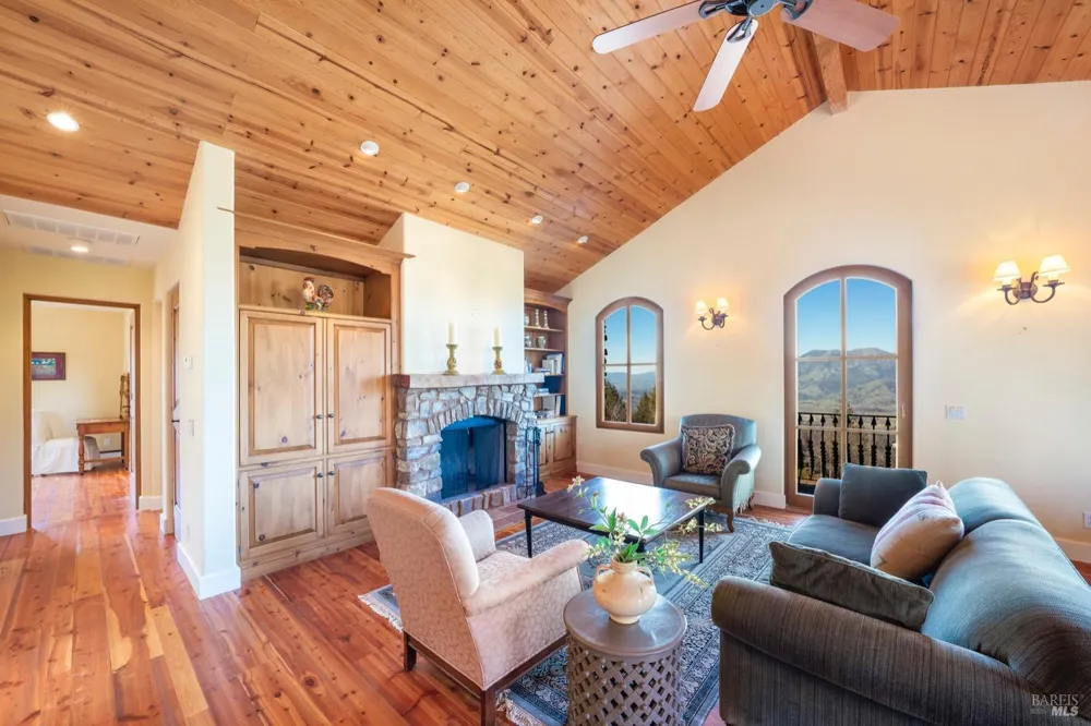 2110 Diamond Mountain Road Calistoga, CA 94515