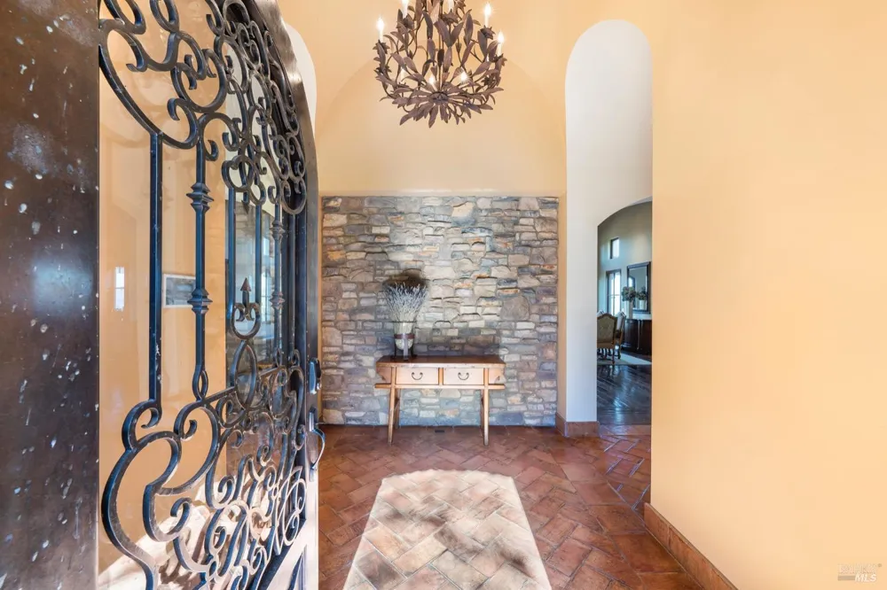 2110 Diamond Mountain Road Calistoga, CA 94515